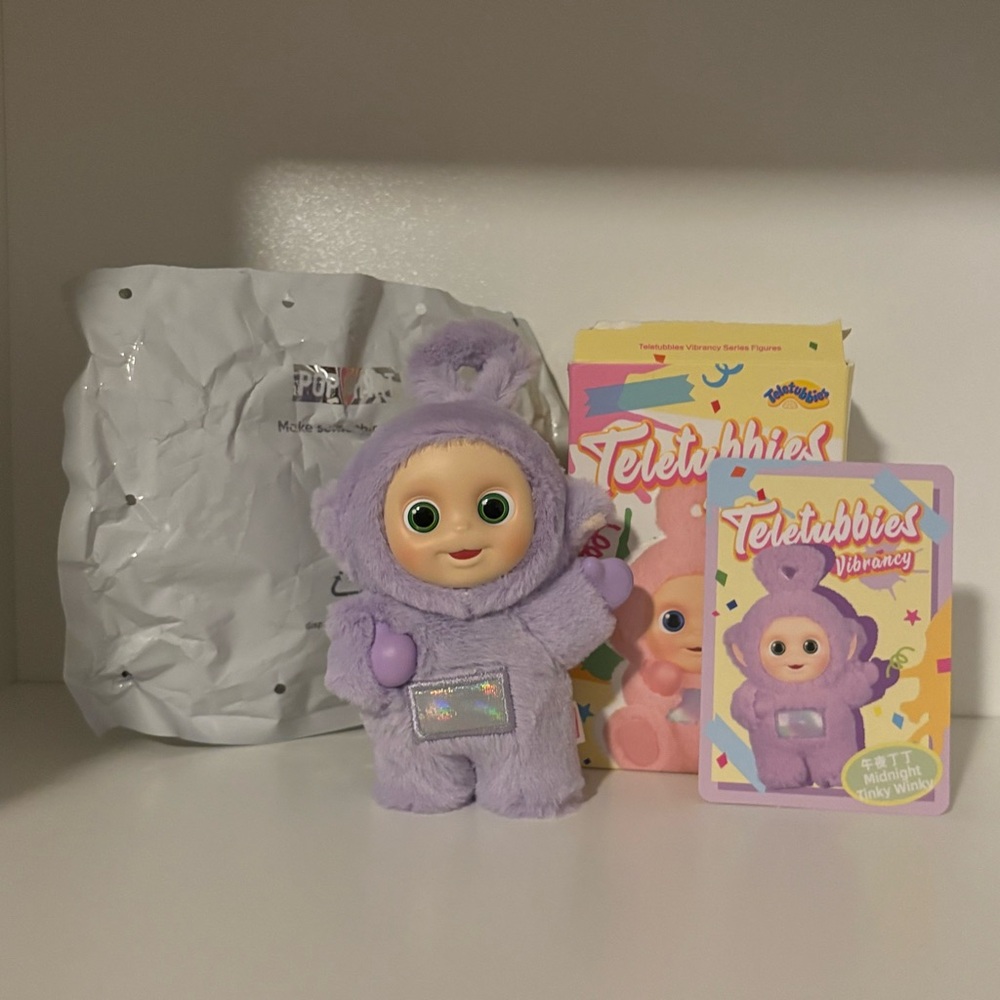 Teletubbies Vibrancy - Midnight Tinky Winky Figure